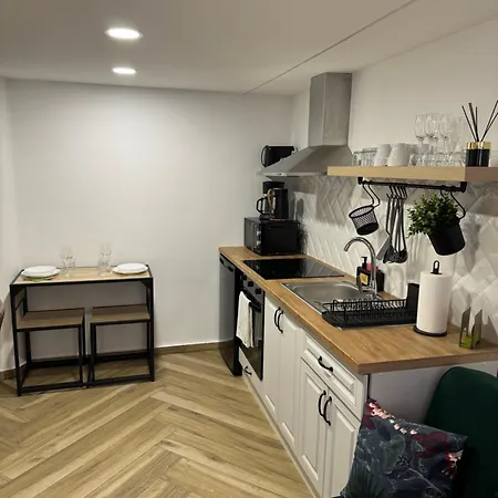 Manhattan Lofts In M2 *