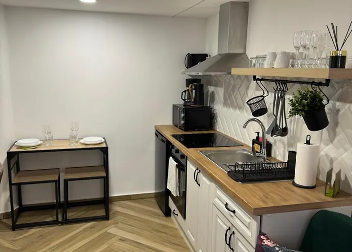 Manhattan Lofts In M2 *